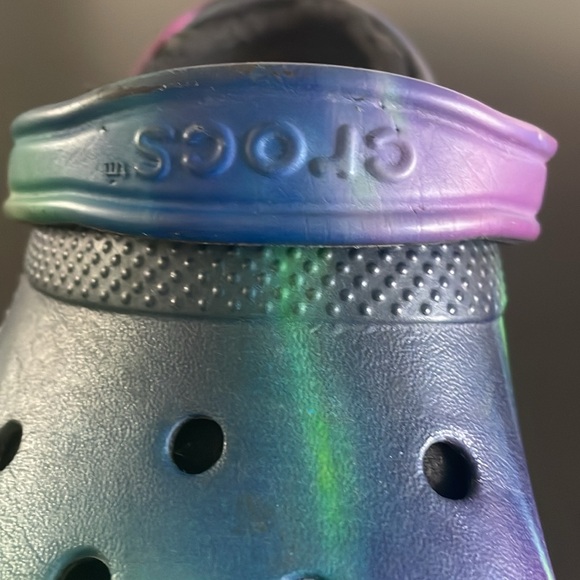 Crocs - Picture 4 of 17